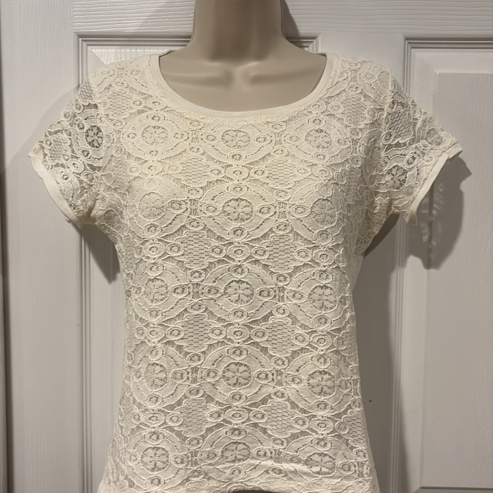 Elegant Cream Lace Top